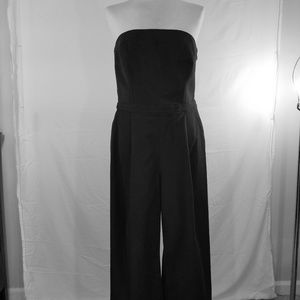 Cropped sleeveless jumpsuit in olive green